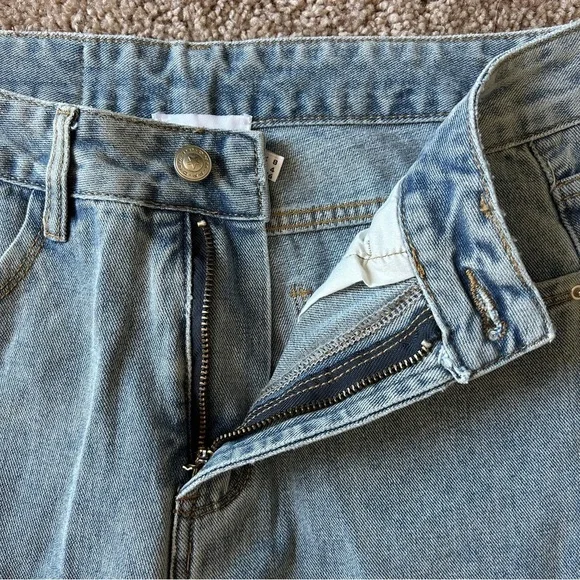 Princess Polly PP DNM Kalinda Light Wash Denim Blue Jeans Size 4 - Picture 5 of 13